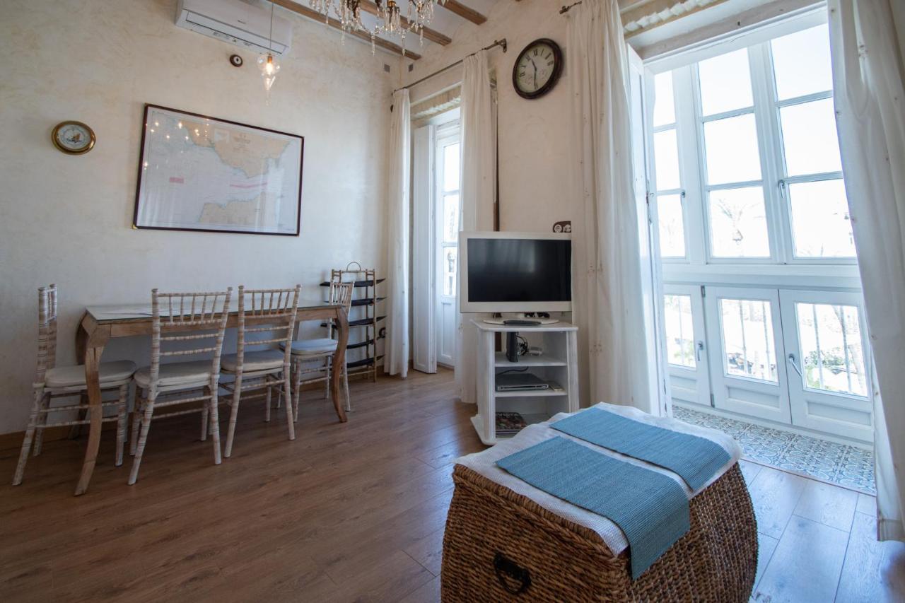 Apartamento Sherezade Y La Ciudad De Cádiz Buitenkant foto