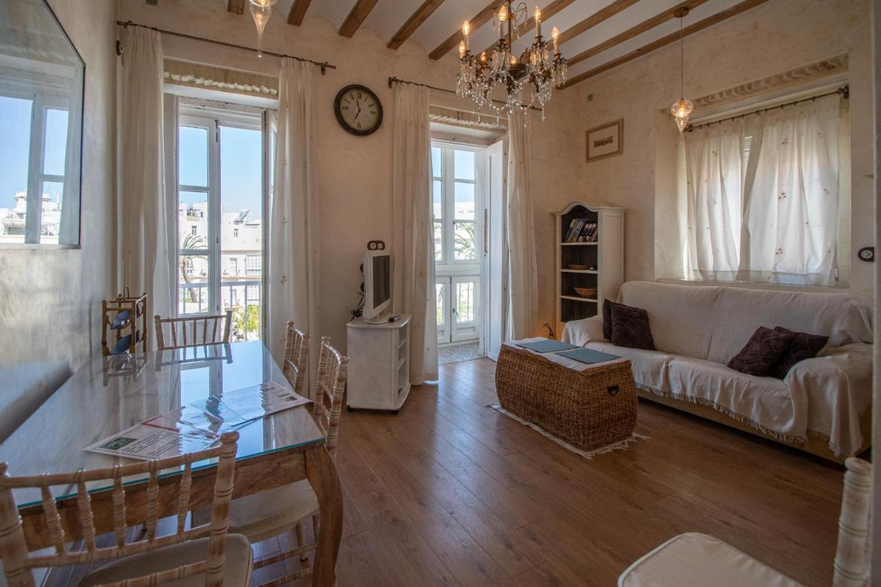 Apartamento Sherezade Y La Ciudad De Cádiz Buitenkant foto